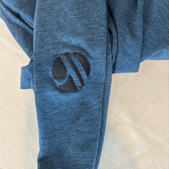 Marine Layer Women’s sport quarter zip - Picture 3 of 5